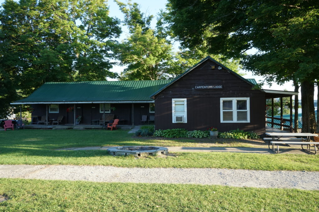 Carpenter's Lodge Exterior